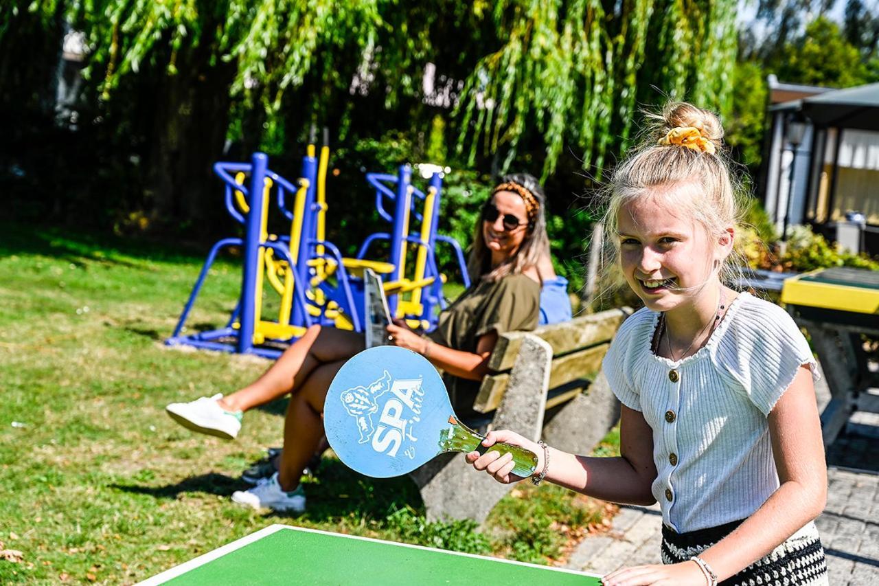 Recreatiepark De Lucht Hotell Renswoude Exteriör bild